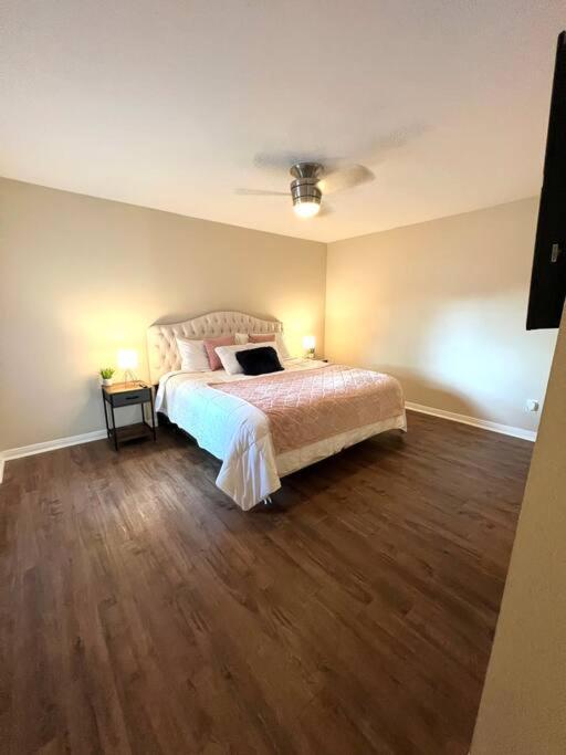 Lovely 2 Bedroom/2 Bath Houston, Heights/Galleria Exterior photo